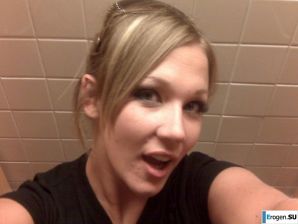 naked socialite. Thumb 5