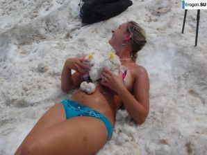 tourists and nudists in one bottle. Thumb 12