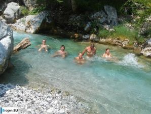 tourists and nudists in one bottle. Thumb 19