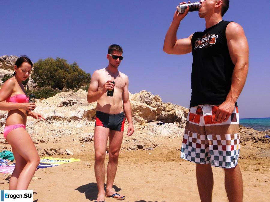 leave without a swimsuit. Photo 17