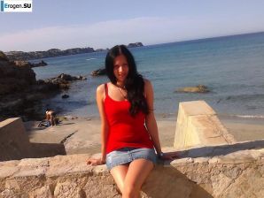 leave without a swimsuit. Thumb 11