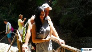 leave without a swimsuit. Thumb 16