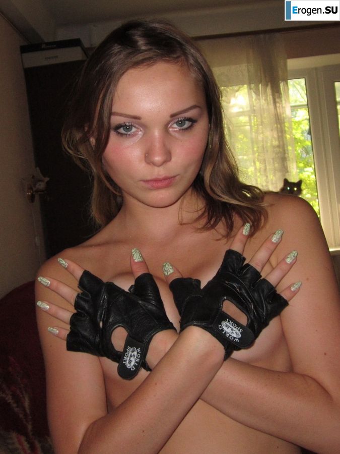 an appetizing student without clothes. Photo 4