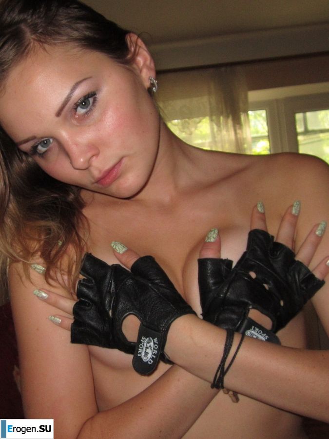 an appetizing student without clothes. Photo 6