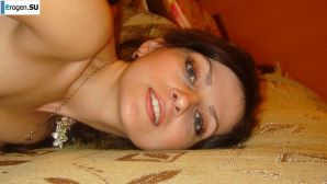 знойная сексуальная брюнетка. Эскиз 37