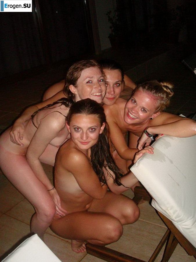 голые телки в бассейне. Фото 16