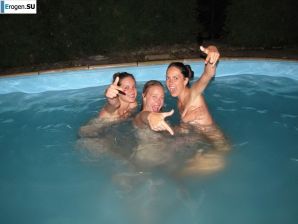 naked chicks in the pool. Part 2. Thumb 26