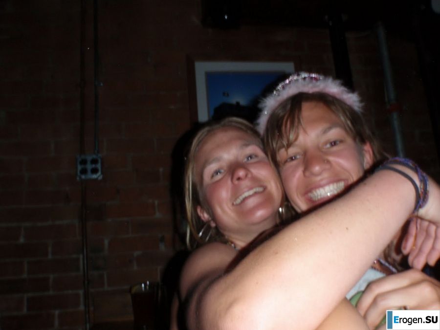 безбашенные девушки в каньоне. Фото 30