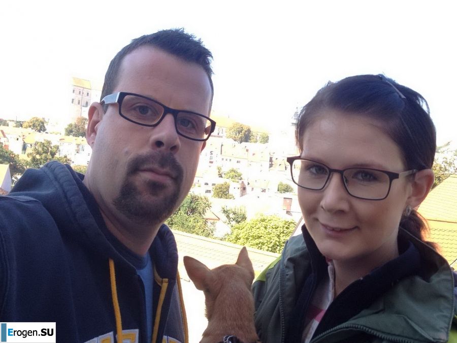 a woman has something to show. Photo 6