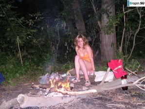 на нудисткий пляж дикарем. Эскиз 40