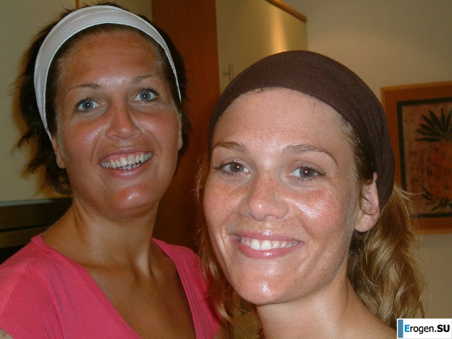 girlfriends in a Greek hotel. Photo 6