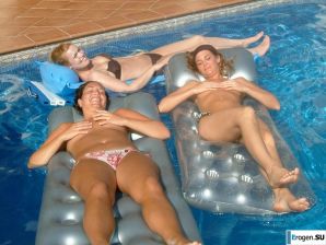 girlfriends in a Greek hotel. Thumb 14