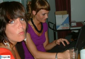 girlfriends in a Greek hotel. Thumb 19