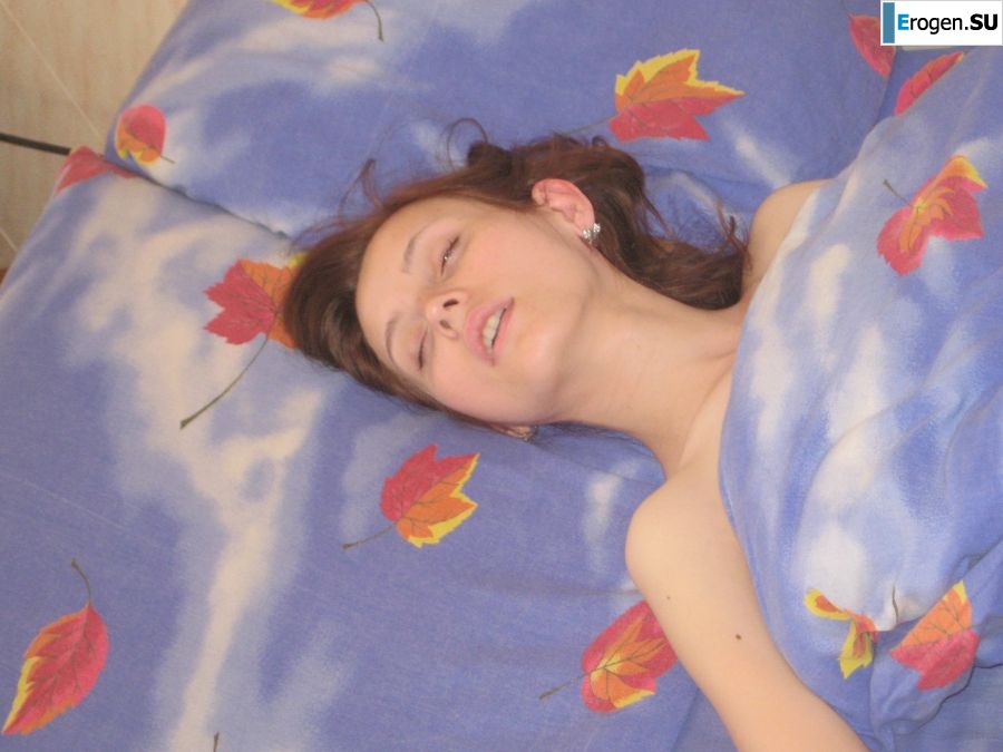 голая очаровашка в перерывах между сексом. Часть 3. Фото 12