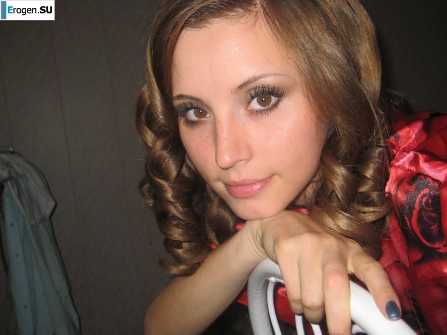 голая очаровашка в перерывах между сексом. Часть 3. Фото 14