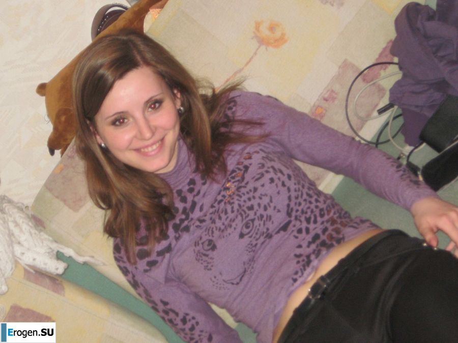 голая очаровашка в перерывах между сексом. Часть 3. Фото 3