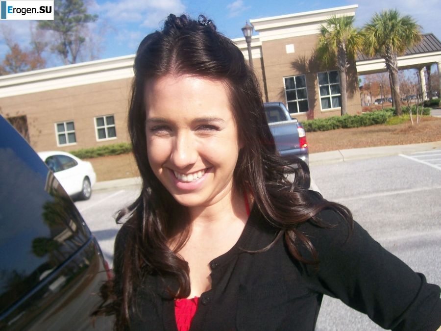 a cheerful lover of satin bustiers. Photo 11