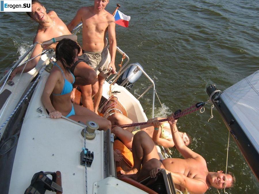 from the yacht to the beach, and then to the pool. Photo 11