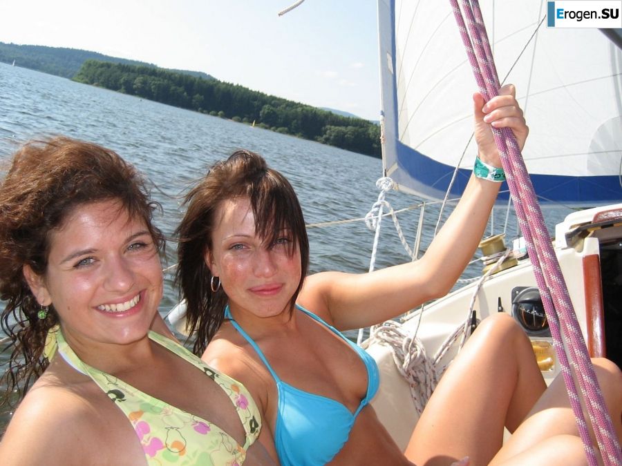 from the yacht to the beach, and then to the pool. Photo 13