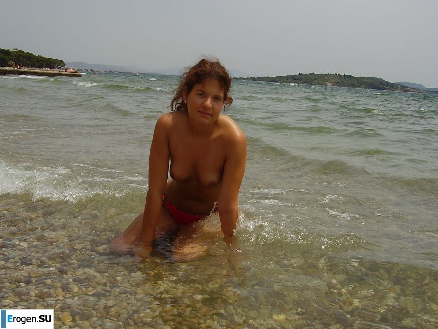 from the yacht to the beach, and then to the pool. Photo 32