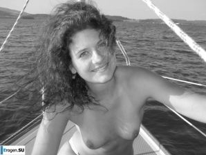 from the yacht to the beach, and then to the pool. Thumb 19