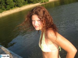 from the yacht to the beach, and then to the pool. Thumb 22