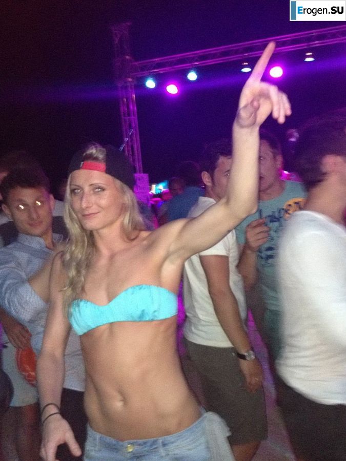 развратные вечеринки на пляже. Фото 18