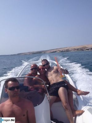 развратные вечеринки на пляже. Эскиз 29