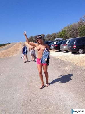 развратные вечеринки на пляже. Эскиз 5