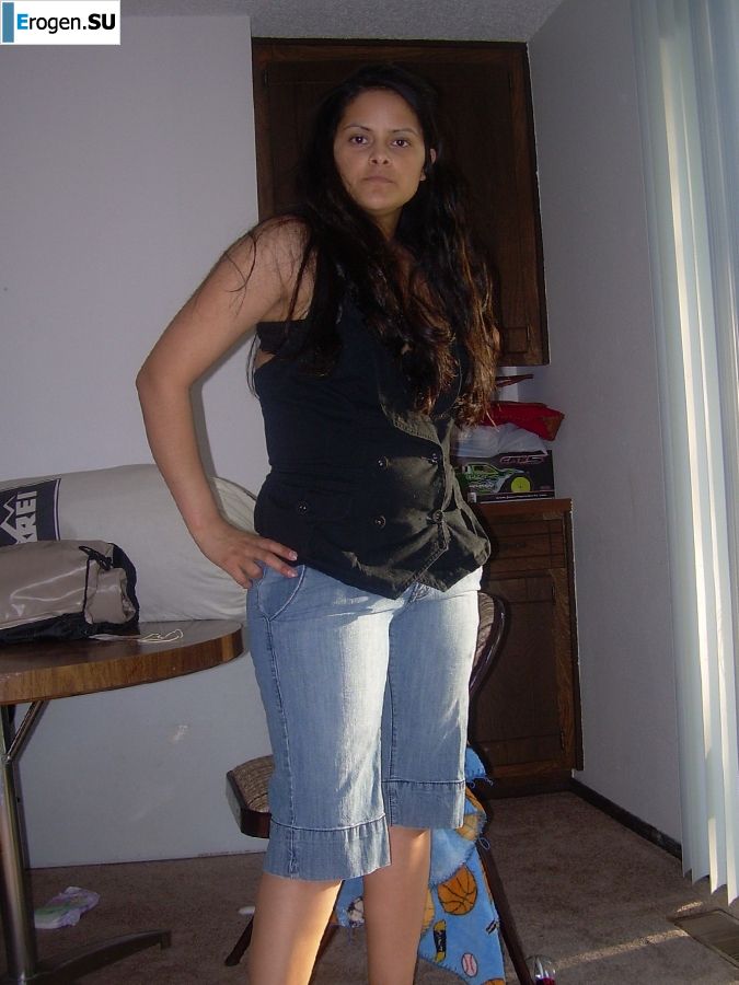 undressed in a tourist tent. Photo 6