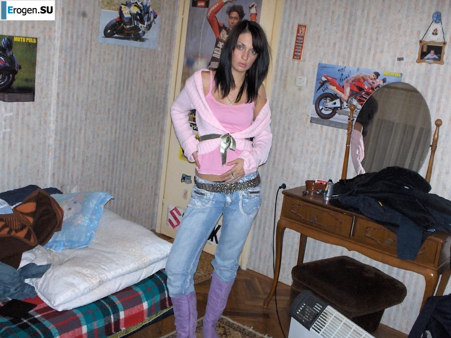 угрюмый стриптиз без единой улыбки. Фото 16