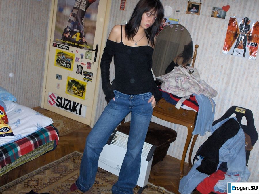 угрюмый стриптиз без единой улыбки. Фото 38