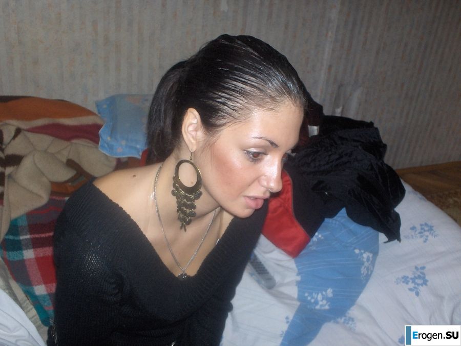 угрюмый стриптиз без единой улыбки. Фото 43