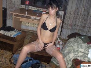 угрюмый стриптиз без единой улыбки. Эскиз 30