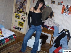 угрюмый стриптиз без единой улыбки. Эскиз 38