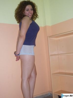 shy blush and curls. Thumb 10