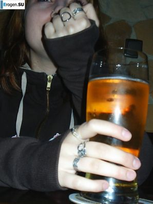 девушка с фантазией и ее парень. Эскиз 21