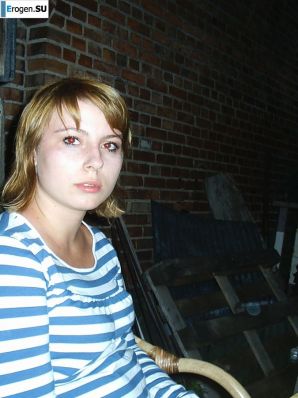 девушка с фантазией и ее парень. Эскиз 33