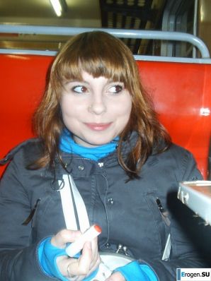 девушка с фантазией и ее парень. Эскиз 53