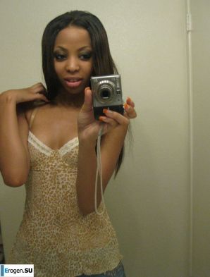 selfie of a naked black woman. Thumb 12