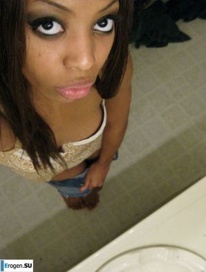 selfie of a naked black woman. Thumb 38