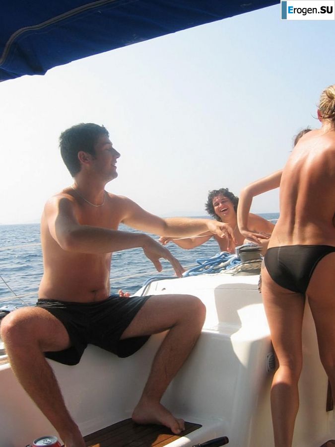 пати с тёлками на яхте. Фото 12