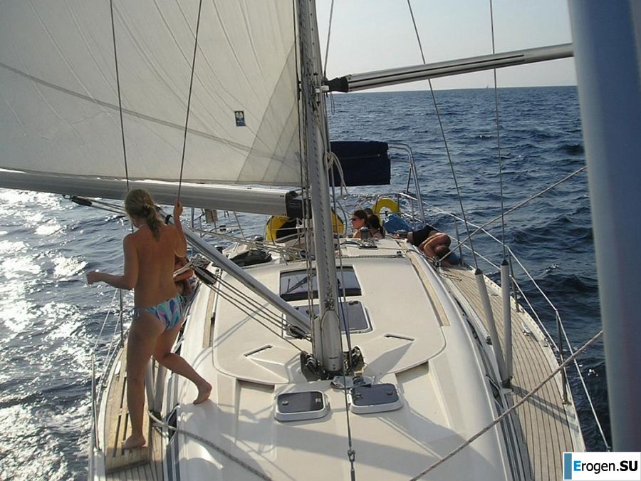 пати с тёлками на яхте. Фото 28