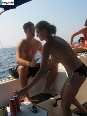 пати с тёлками на яхте. Эскиз 10