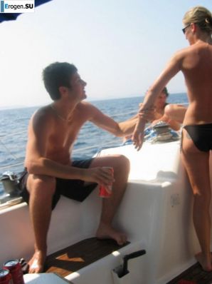 пати с тёлками на яхте. Эскиз 8