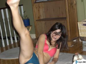 семейная брюнетка снялась для истории. Часть 2. Эскиз 8