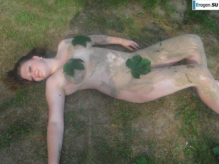 лезбиянки в палаточном лагере. Фото 36