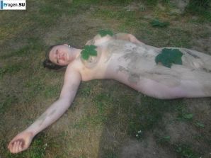 лезбиянки в палаточном лагере. Эскиз 20