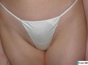 рыжая конопатая стройная женщина. Эскиз 13