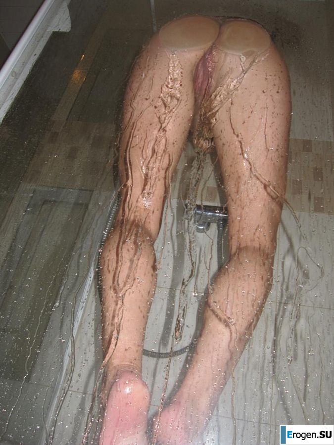 tattooed blonde walks naked. Part 2. Photo 43